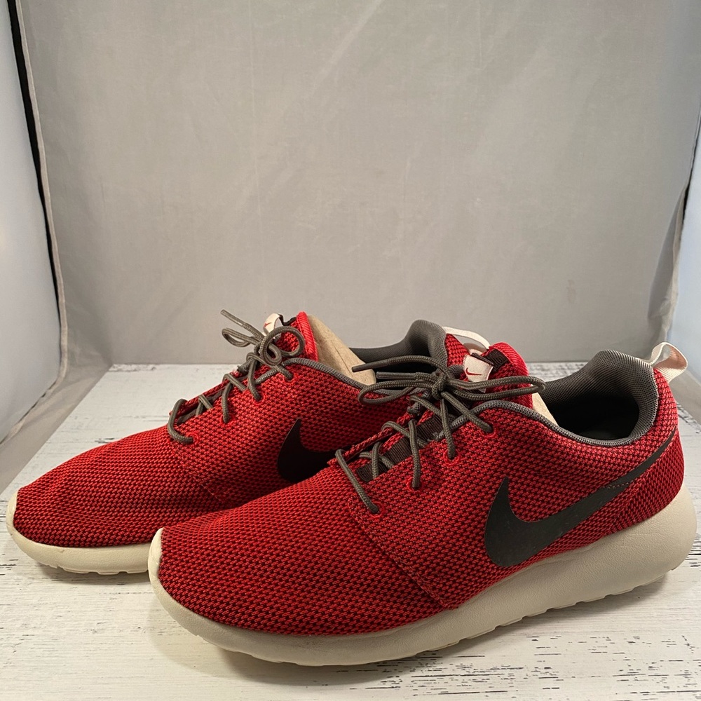 Nike Roshe One University Red